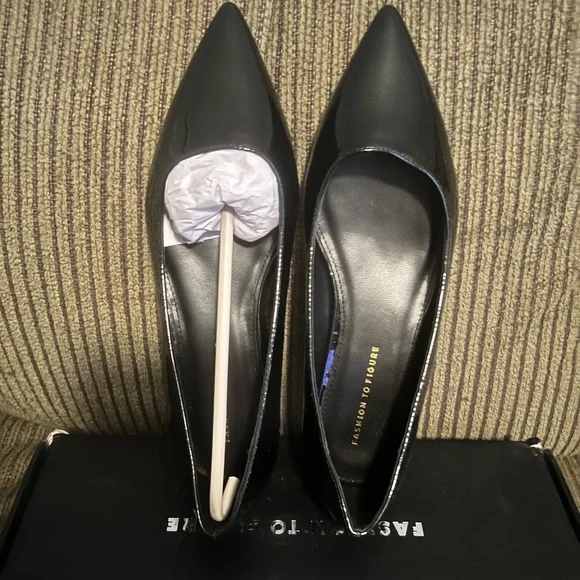 New York & Company Black Pointed Flats - Picture 1 of 6